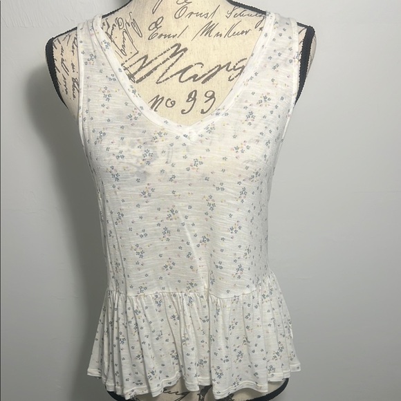 Lucky Brand Floral Sleeveless Peplum Top - Picture 1 of 4